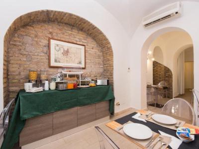 دموز کلسئو هتل