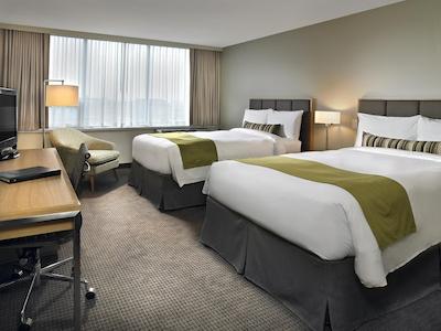 کاست چیلیواک هتل بای اپا