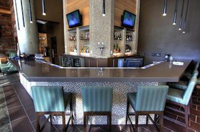 کاست چیلیواک هتل بای اپا