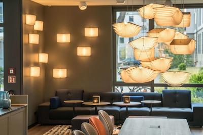 متل اُن درسدن-پالیسپلاتز