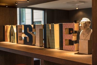 متل اُن درسدن-پالیسپلاتز