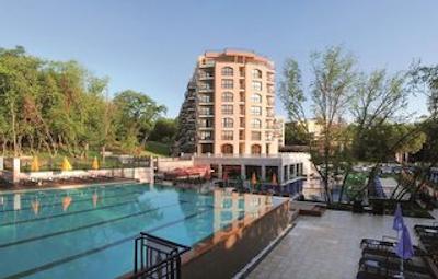 لتی دالچه ویتا سان شاین ریزورت