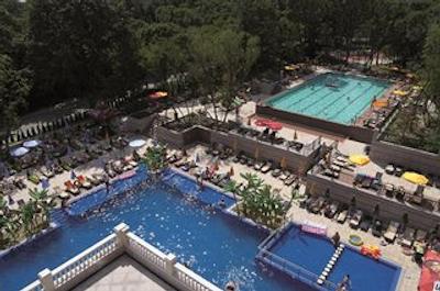 لتی دالچه ویتا سان شاین ریزورت