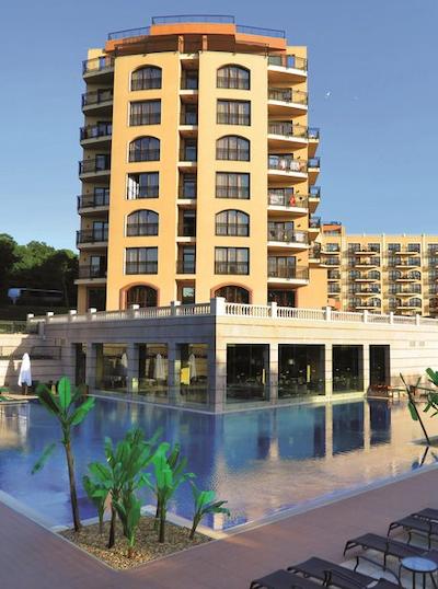 لتی دالچه ویتا سان شاین ریزورت