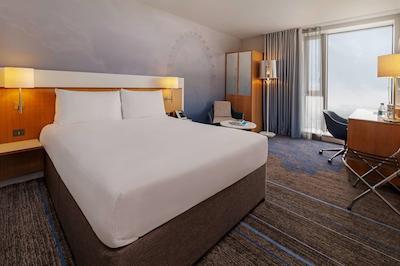 دوبلتری بای هیلتون لندن-تور اُف لندن