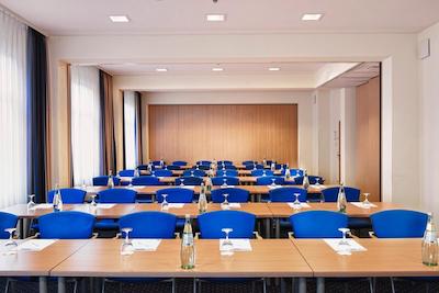 تریپ بای ویندهام لوبک اکوامارین