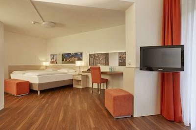 ه- هتل گوسلار