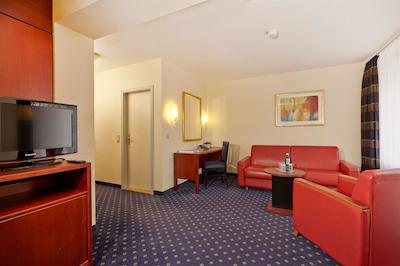 ه- هتل گوسلار