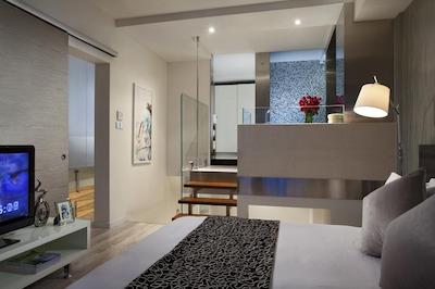 مودنا بای فریزر پوتو شانگهای