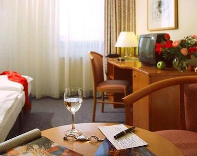 سنترو پارک هتل برلین نوکلن