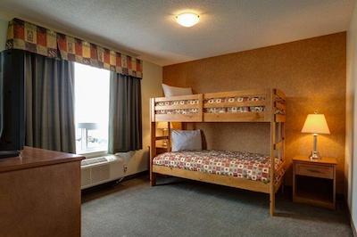 سرویس پلاس اینز اند سویتز