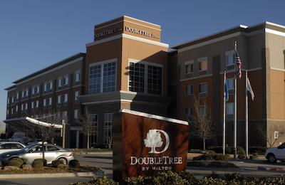 دوبلتری بای هیلتون هتل اُکلاهما سیتی آیرپرت