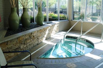 دوبلتری بای هیلتون هتل اُکلاهما سیتی آیرپرت