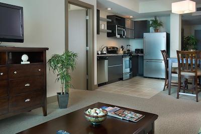 اسود بیچ اند سویتز