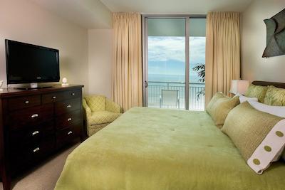 اسود بیچ اند سویتز