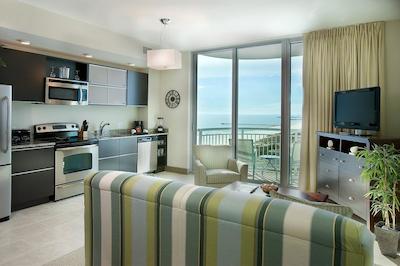 اسود بیچ اند سویتز