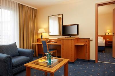 ه- هتل ماگدبورگ