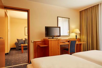 ه- هتل ماگدبورگ