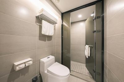 پیائو هوم این بیجینگ گومائو ایست