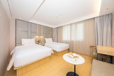 پیائو هوم این بیجینگ گومائو ایست