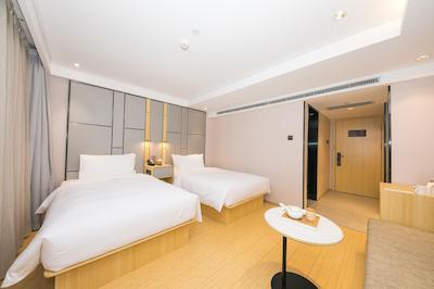 پیائو هوم این بیجینگ گومائو ایست