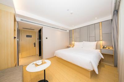 پیائو هوم این بیجینگ گومائو ایست