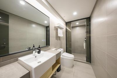 پیائو هوم این بیجینگ گومائو ایست