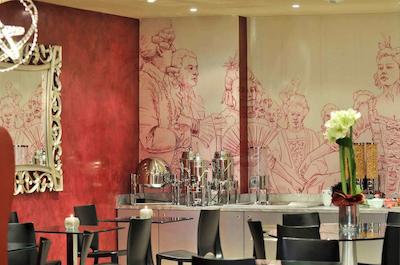 مرکور پاریز باستیل ماریز هتل