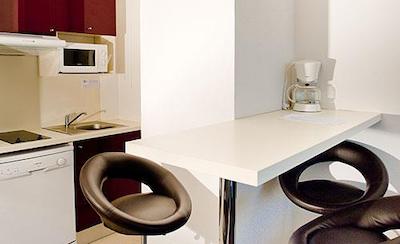 رسیدنس لز کالانکز