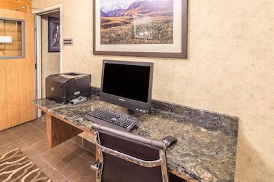 کمفرت سویتز انچراج آیرپرت