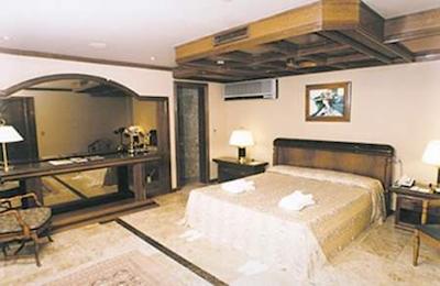 ترپیکال ماناوز اکریزرت