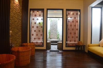 انا ماندارا هو