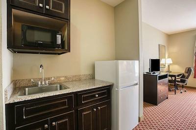 کمفرت این اند سویتز نرد