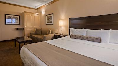 بست وسترن پلاس کاملوپز هتل