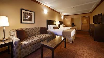 بست وسترن پلاس کاملوپز هتل