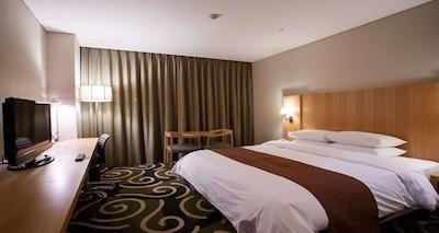 بست وسترن پرمیر گورو هتل