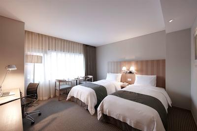 بست وسترن پرمیر گورو هتل