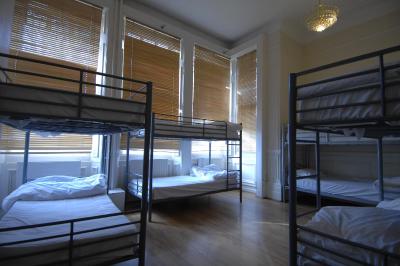 بارکستون رومز