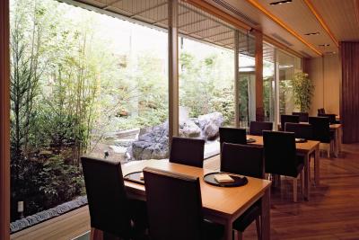 هتل نیوا تکیو