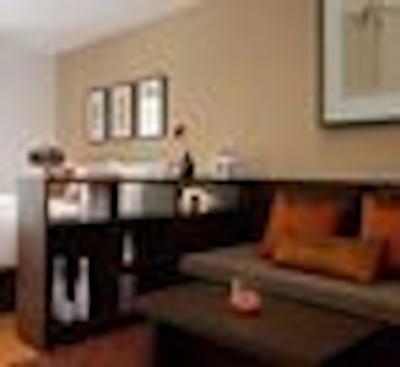 نیورتگیت رچایوتین سرویسد رزیدنس