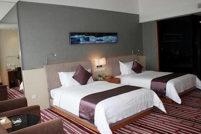 هواقیانگ پلازا