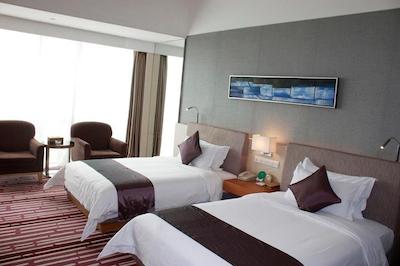 هواقیانگ پلازا