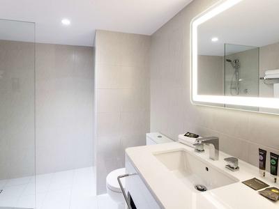 نوتل سورفرز پارادیس