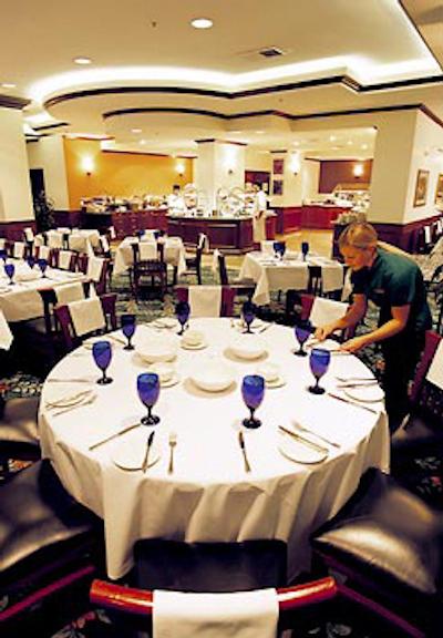 نوتل سورفرز پارادیس