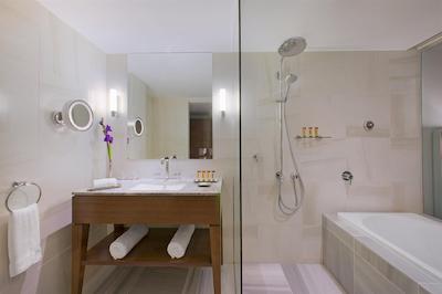 شراتون ملبورن هتل