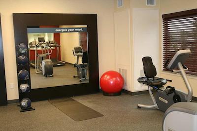 هامپتون این اند سویتز بای هیلتون لدبریج