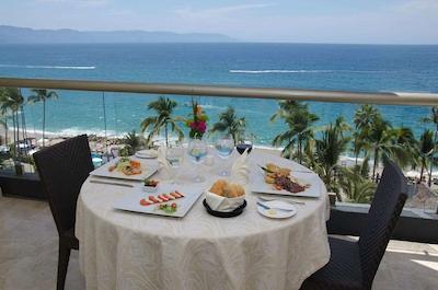 سانست پلازا بیچ ریزرت اند اسپا