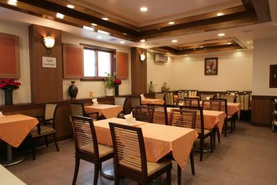 هیل هوس هتل