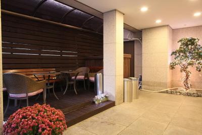 هیل هوس هتل