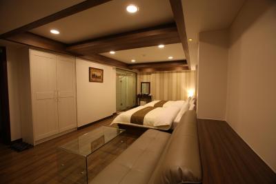 هیل هوس هتل